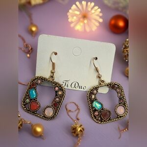 #0772 Fashion jewelry Earrings by Ti Duo